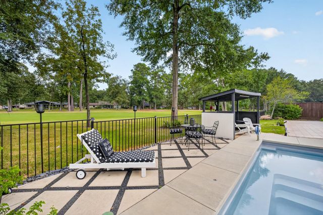 23 Winged Foot Drive, Conroe, TX 77304