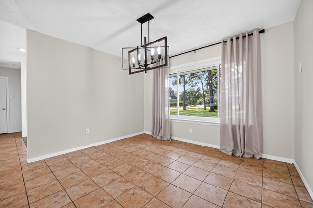 23 Winged Foot Drive, Conroe, TX 77304