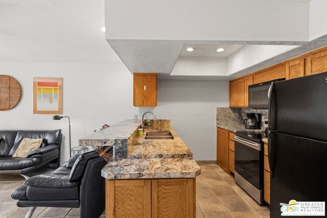 1655 E Palm Canyon Drive 111, Palm Springs, CA 92264