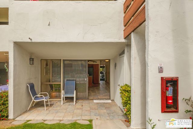 1655 E Palm Canyon Drive 111, Palm Springs, CA 92264