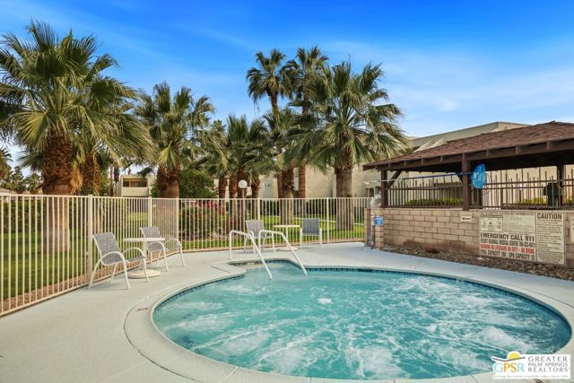 1655 E Palm Canyon Drive 111, Palm Springs, CA 92264