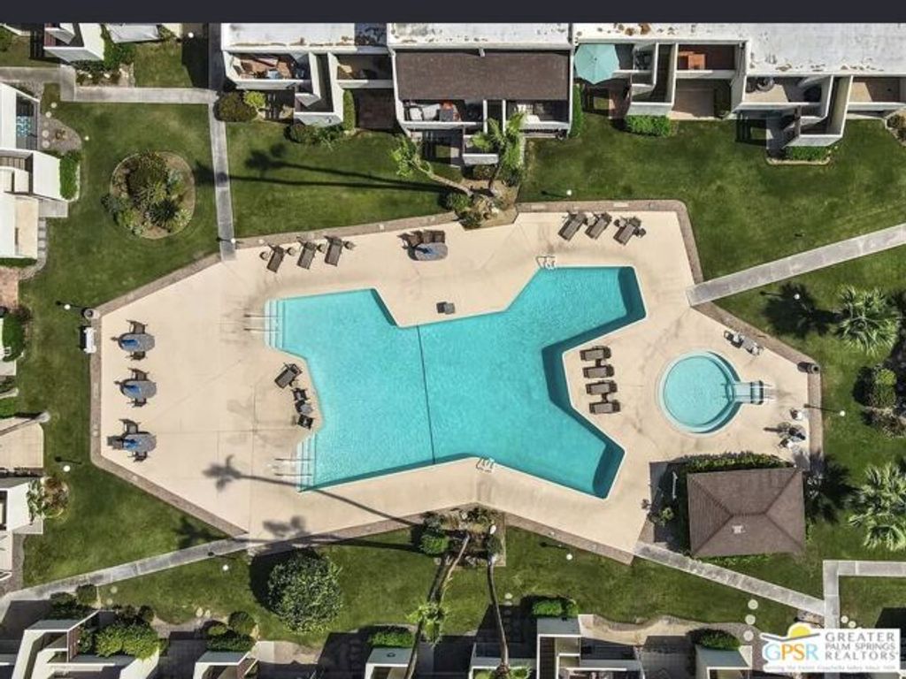 1655 E Palm Canyon Drive 111, Palm Springs, CA 92264