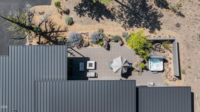 1489 NW Puccoon Court, Bend, OR 97703