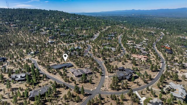 1489 NW Puccoon Court, Bend, OR 97703