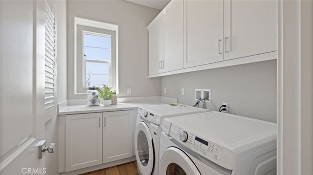 24500 Via El Balneario, Valencia, CA 91354