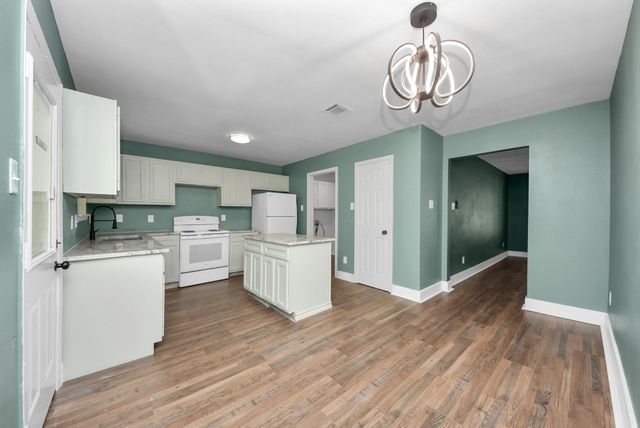 608 Trinity Lane, Pasadena, TX 77506