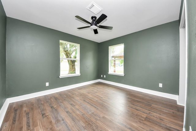 608 Trinity Lane, Pasadena, TX 77506