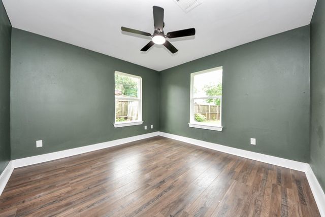 608 Trinity Lane, Pasadena, TX 77506