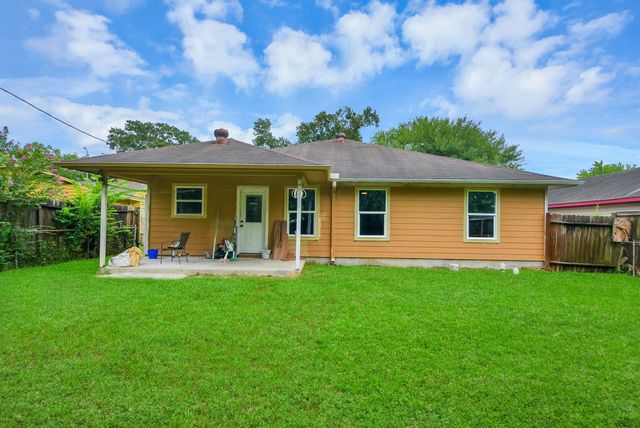608 Trinity Lane, Pasadena, TX 77506