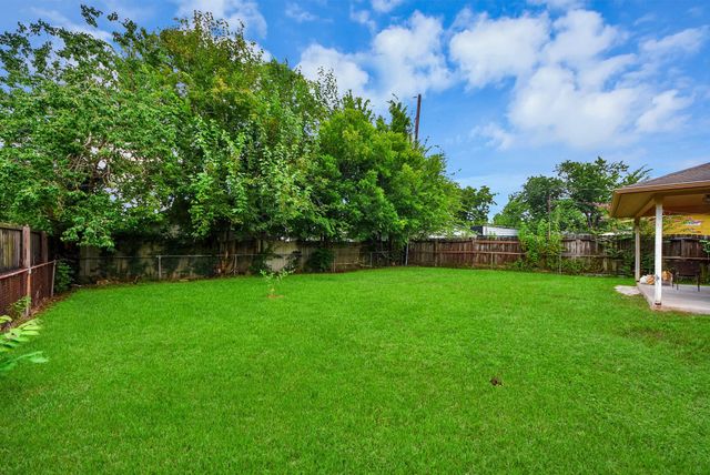 608 Trinity Lane, Pasadena, TX 77506