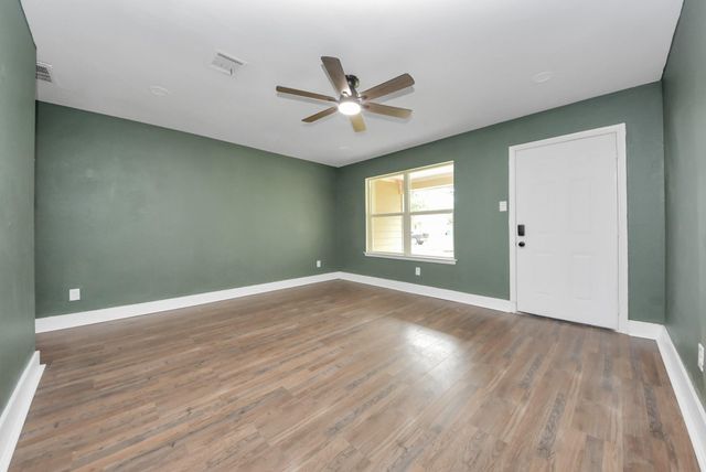 608 Trinity Lane, Pasadena, TX 77506