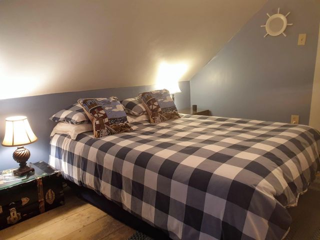 120 Lake Street, Barton, VT 05822