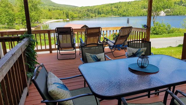120 Lake Street, Barton, VT 05822