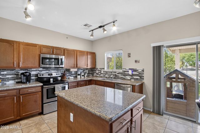 31104 N DESERT HONEYSUCKLE Drive, San Tan Valley, AZ 85143
