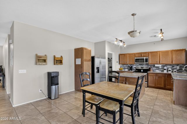 31104 N DESERT HONEYSUCKLE Drive, San Tan Valley, AZ 85143
