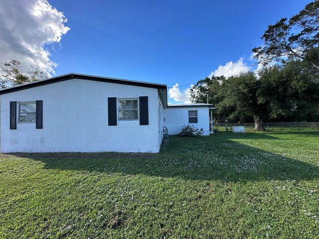 15875 SW Osceola Street, Indiantown, FL 34956
