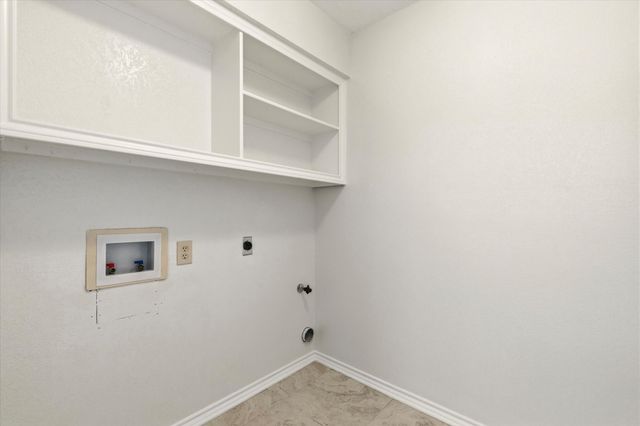 2722 Gold Rush Lane, Carrollton, TX 75007