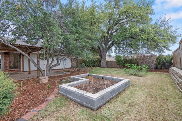 2722 Gold Rush Lane, Carrollton, TX 75007