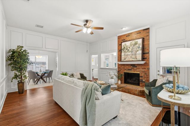 2722 Gold Rush Lane, Carrollton, TX 75007