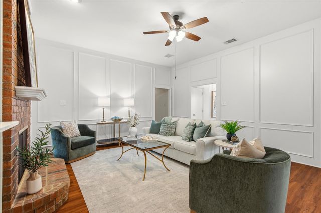 2722 Gold Rush Lane, Carrollton, TX 75007