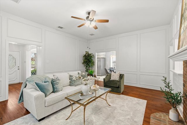 2722 Gold Rush Lane, Carrollton, TX 75007