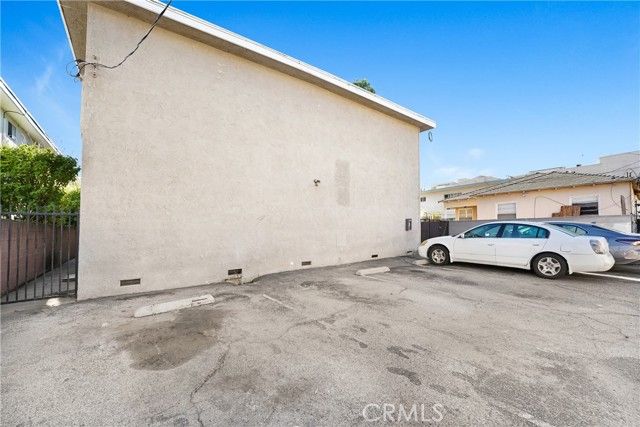 12757 Caswell, Los Angeles, CA 90066