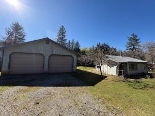 2800 Upper Dorray Rd, Glencoe, CA 95232