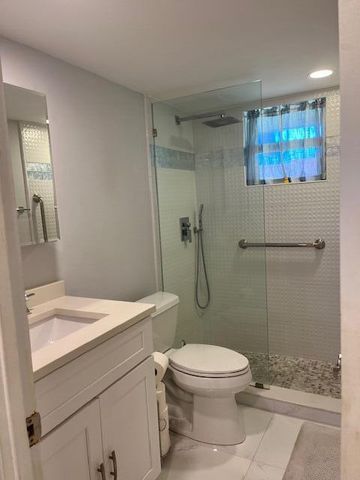 3170 Holiday Springs Boulevard 6-310, Margate, FL 33063