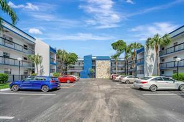 3170 Holiday Springs Boulevard 6-310, Margate, FL 33063