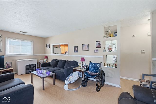 4737 E 33rd Street, Indianapolis, IN 46218