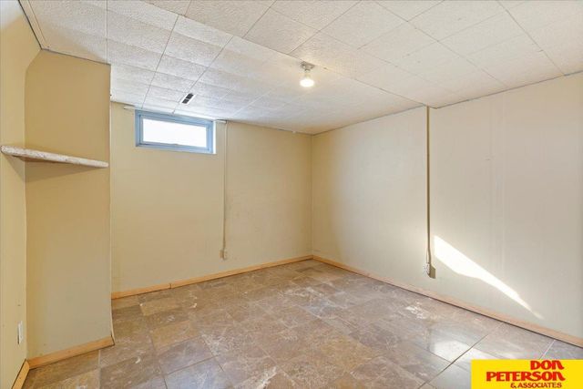 1343 E 4th Street, Fremont, NE 68025