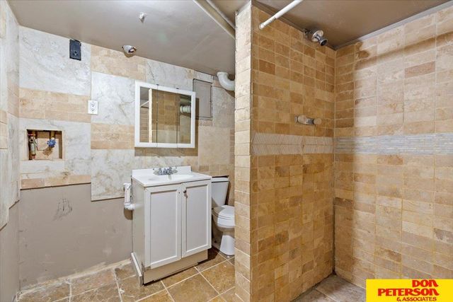 1343 E 4th Street, Fremont, NE 68025