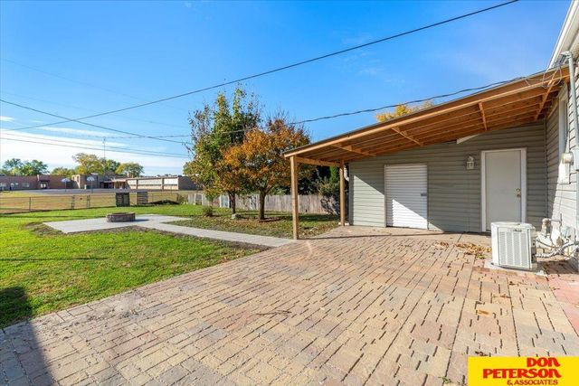 1343 E 4th Street, Fremont, NE 68025