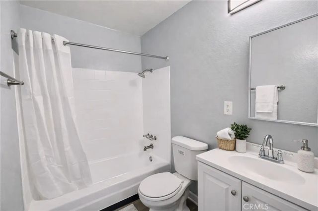 815 N Rose 6, Compton, CA 90221