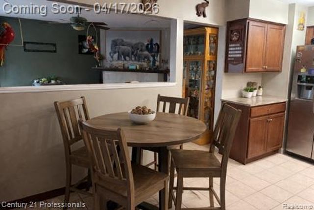 406 Woodlawn Avenue, Royal Oak Charter Township, MI 48073