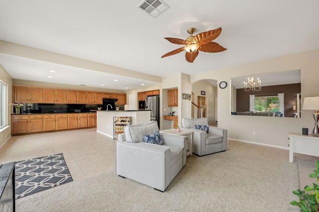 3204 Meadow Creek, Escondido, CA 92027