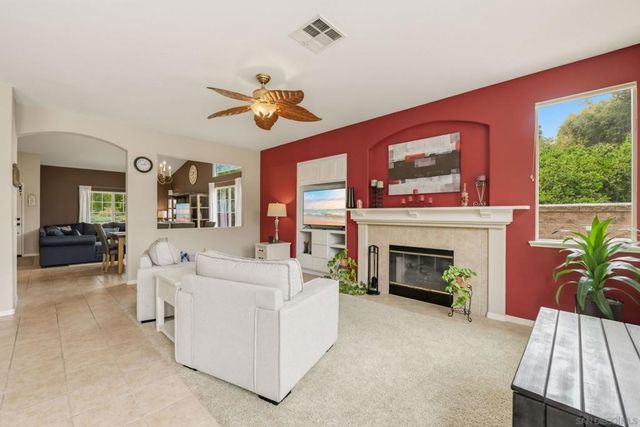 3204 Meadow Creek, Escondido, CA 92027