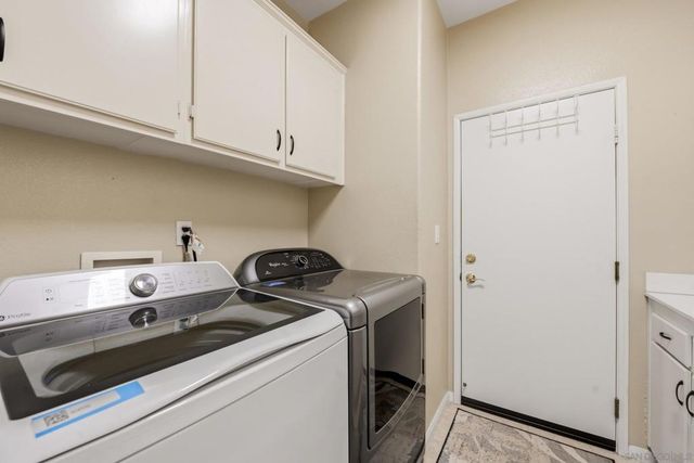 3204 Meadow Creek, Escondido, CA 92027