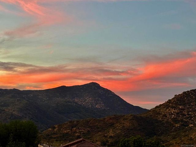 3204 Meadow Creek, Escondido, CA 92027