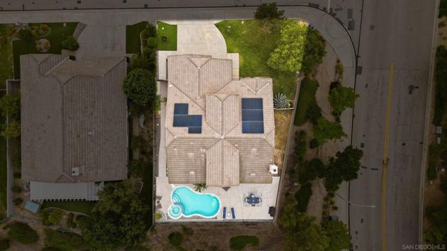 3204 Meadow Creek, Escondido, CA 92027