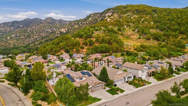 3204 Meadow Creek, Escondido, CA 92027