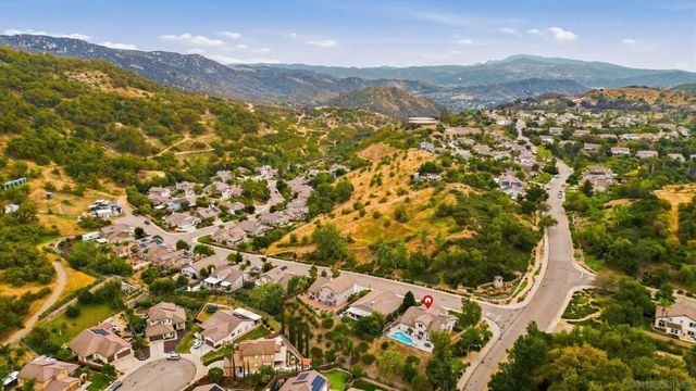 3204 Meadow Creek, Escondido, CA 92027