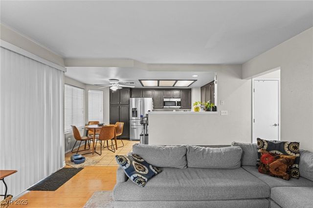 5862 Trailblazer Drive, North Las Vegas, NV 89031