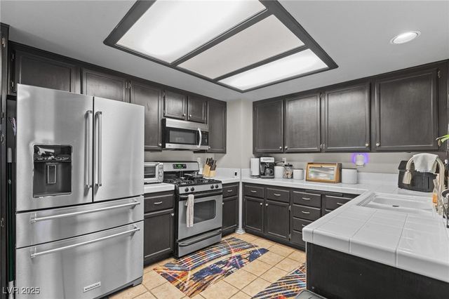 5862 Trailblazer Drive, North Las Vegas, NV 89031