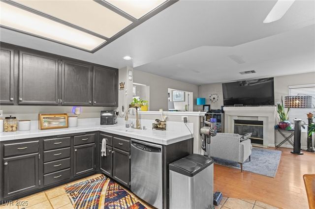 5862 Trailblazer Drive, North Las Vegas, NV 89031