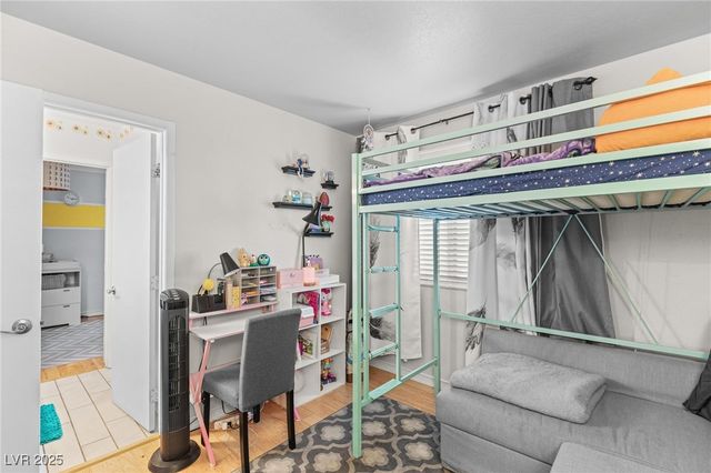 5862 Trailblazer Drive, North Las Vegas, NV 89031