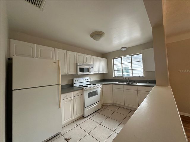 4526 6TH AVENUE N, St Petersburg, FL 33713