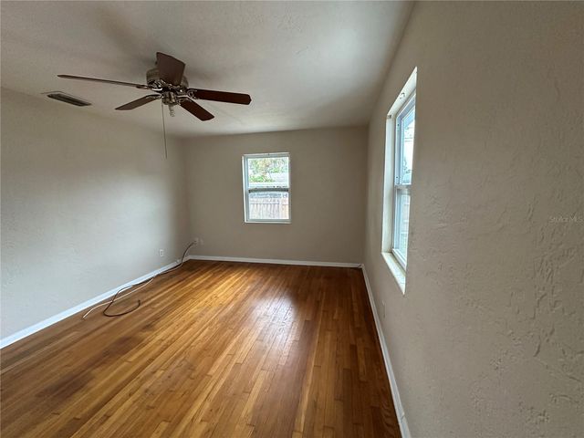 4526 6TH AVENUE N, St Petersburg, FL 33713
