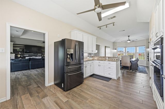 2701 Hulen Street, Burleson, TX 76028