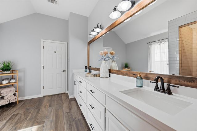 2701 Hulen Street, Burleson, TX 76028